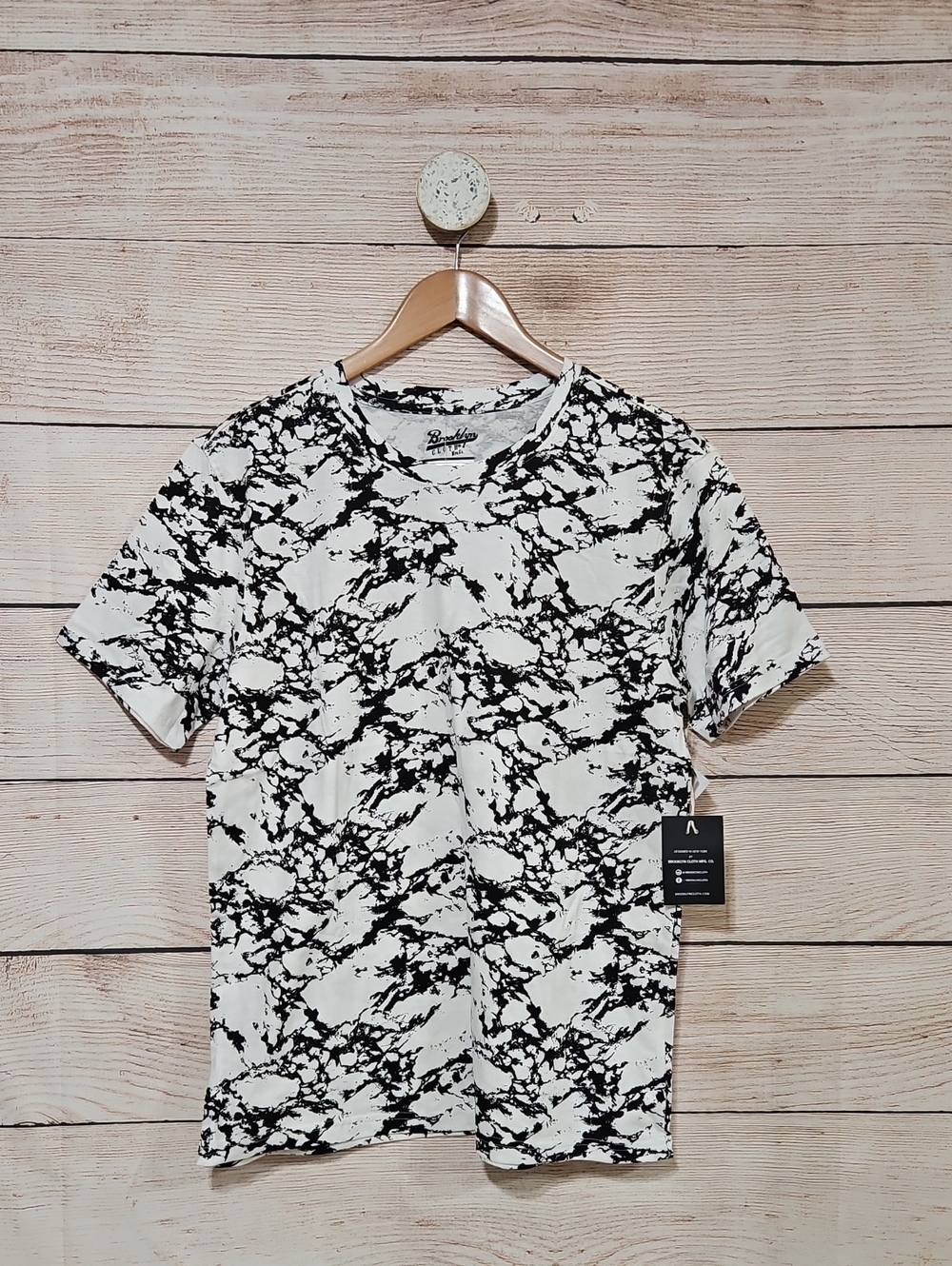 Brooklyn Cloth Men’s Black & White Marble-Effect Short Sleeve Tee Medium